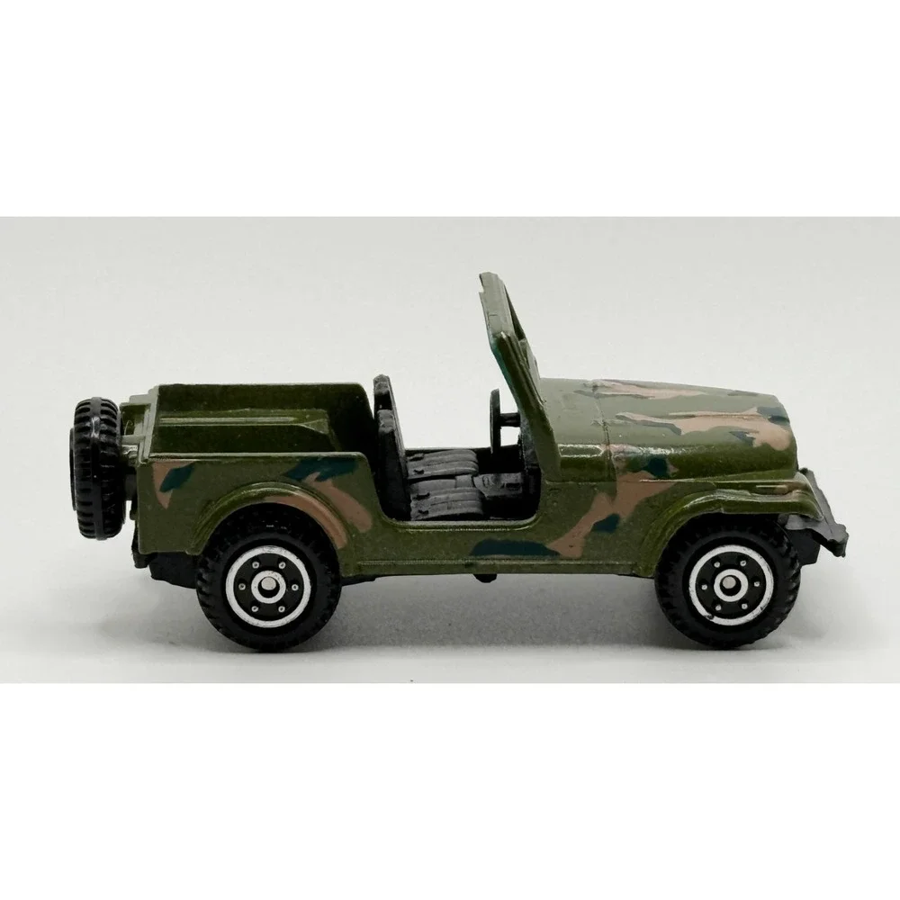 Yatming‎ #1608 Green Camouflage Jeep CJ-7 1/64 Diecast/Plastic Military Vintage